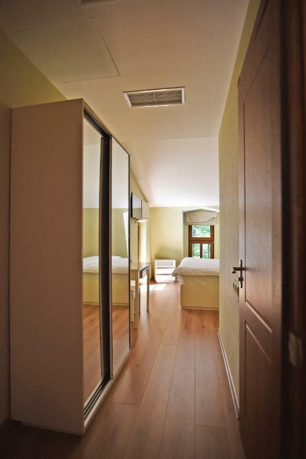 Sama Grand Hotel Tiflis Exterior foto