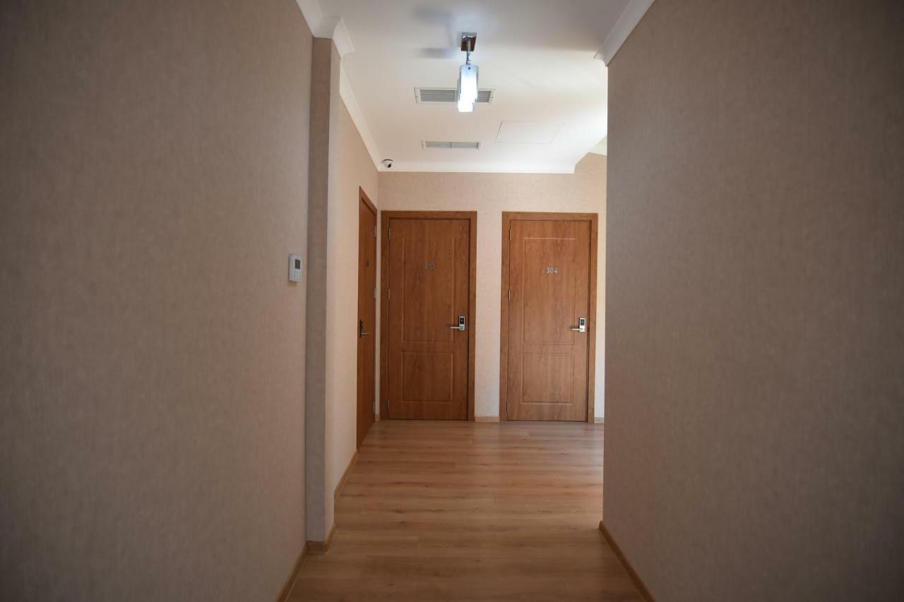 Sama Grand Hotel Tiflis Exterior foto